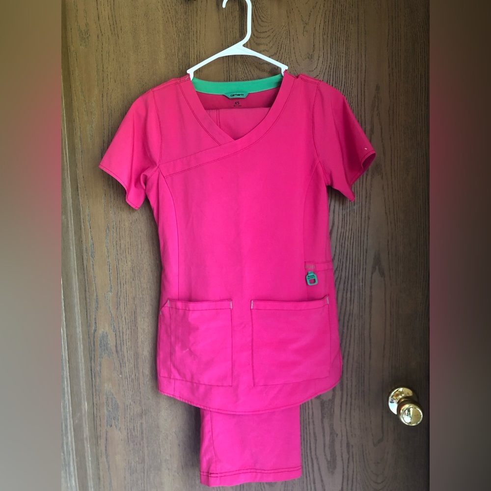 Carhartt scrubs set